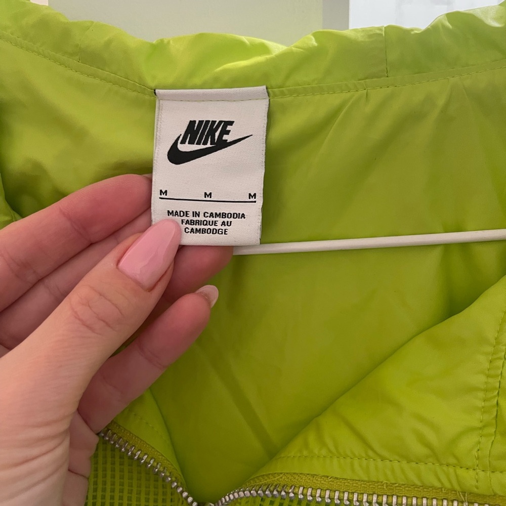 NIKE NEON GREEN HOODED WINDBREAKER M - Picture 7 of 8